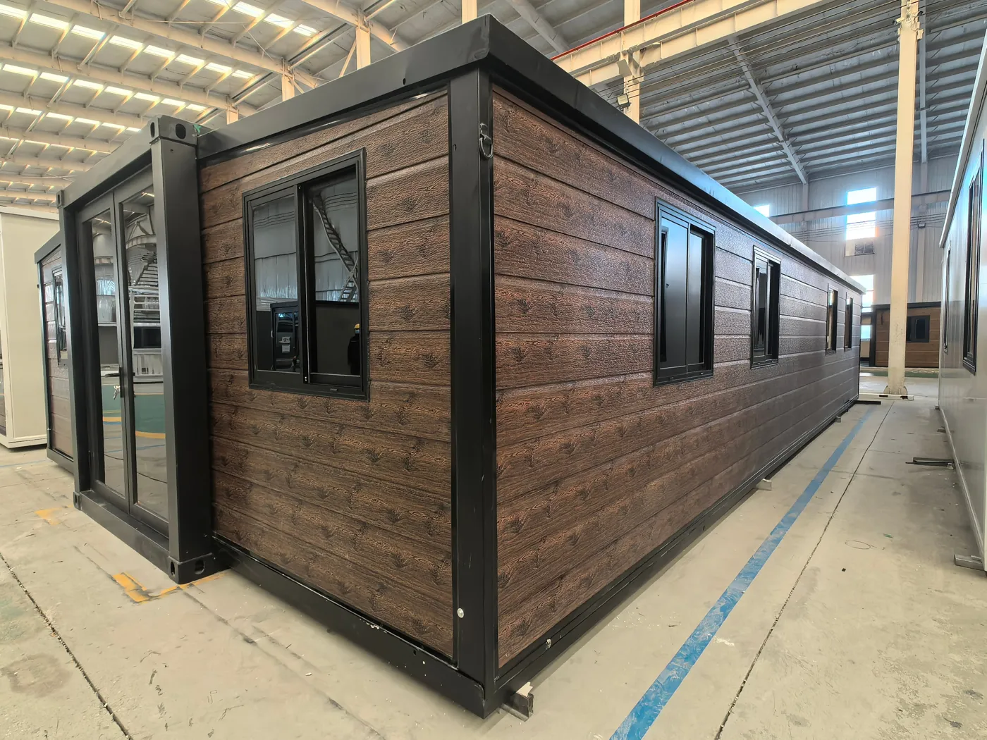 40FT New Expandable container home No.151 2beds with walk in wardrobes BFTW