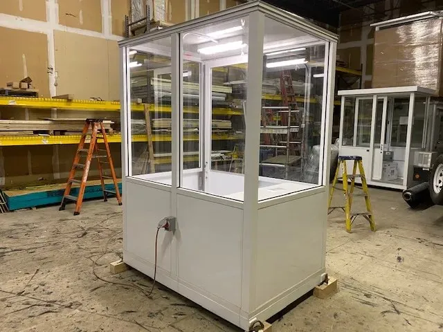 Guard Shack 4 x 6 ECONO White