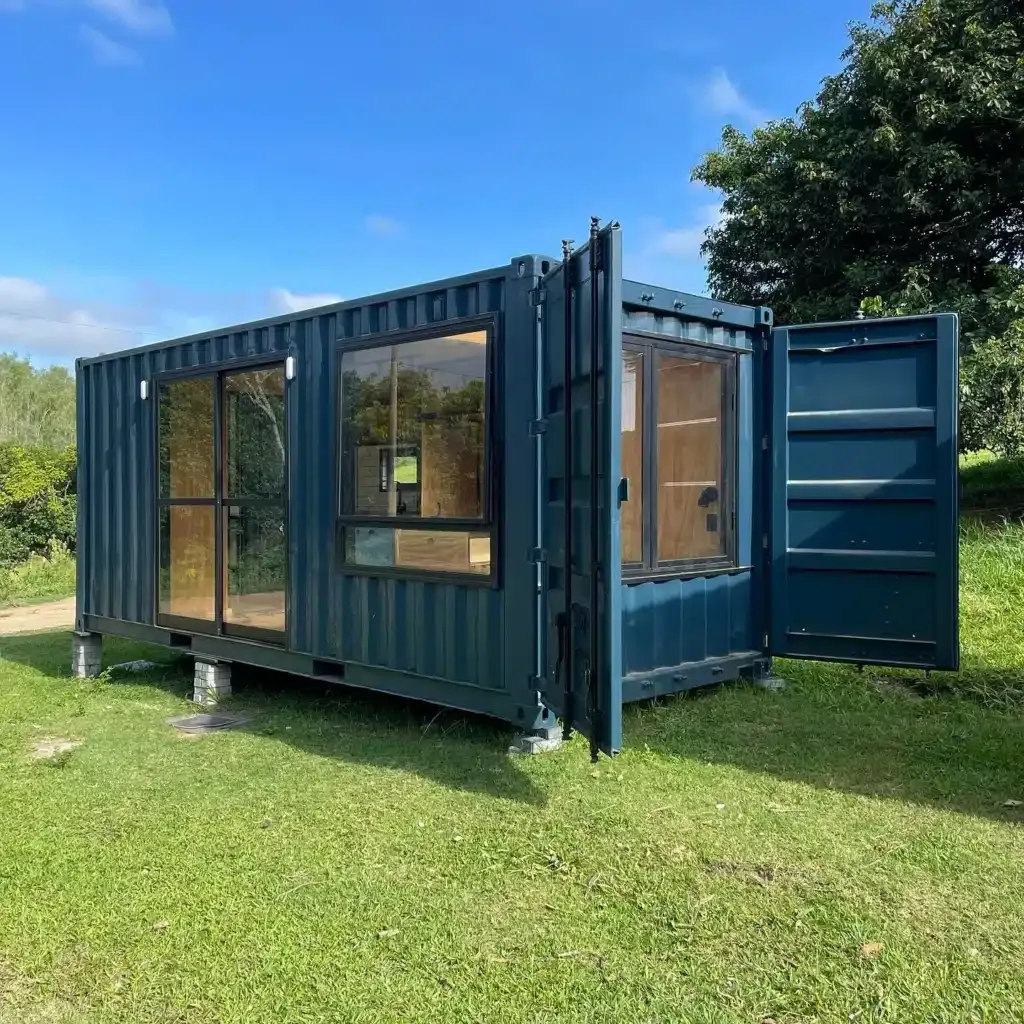 Custom 20ft Cozy Cabin Container House